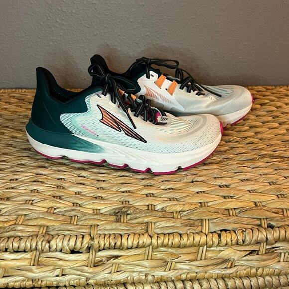 Altra Women’s Running Shoes – Size 7.5 US - Picture 5 of 8